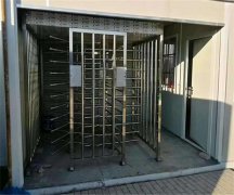 上海工地門禁轉閘安裝完畢投入使用