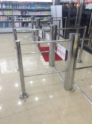 仁為擺閘安裝完成投入使用